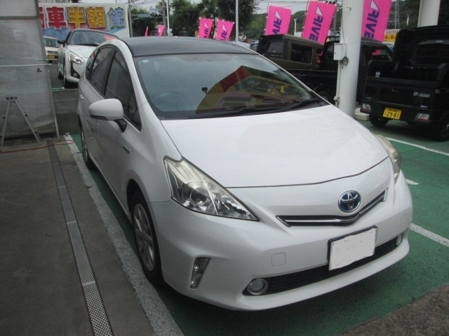 トヨタ プリウスα 1.8 S