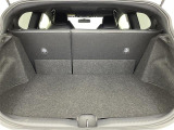 【トランク】積み込みやすくて、たっぷり積める荷室です。シートアレンジできるものは、乗車人数と荷物の量や大きさによってシートを動かすことができるので、より快適なドライブが可能です!