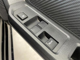 【パワーウインドウ】運転席のスイッチで、各席の窓ガラスの開閉ができます!あると便利ですよね!