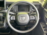【ステアリングスイッチ】運転中、前方から目線をそらすことなく、オーディオ等の操作が可能な便利機能!安心&快適なドライブを演出してくれます♪