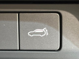 【パワーバックドア】スマートキーや運転席のボタンを押すだけでリアゲートが自動で開閉します!荷物を持っている時や、高い位置にあるバックドアを閉める際に便利な機能です♪