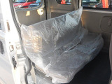 リヤシートは格納し荷室を広く!ビジネスにピッタリなエブリイです!