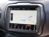 お車選びをお楽しみ頂けるよう、在庫車の展示スペースを十分に確保しております。