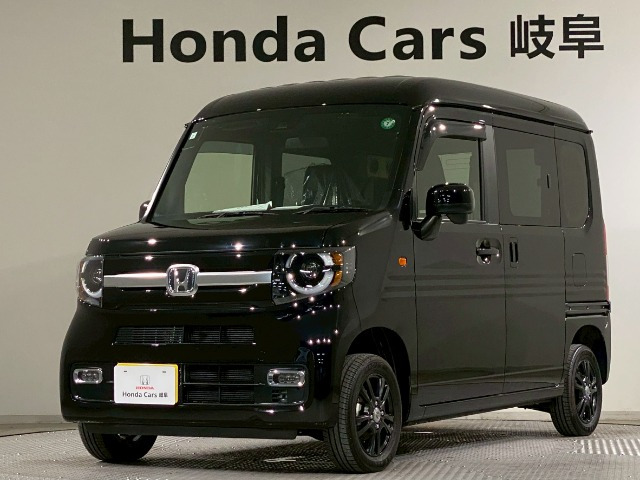 N-VAN +スタイル ファン 4WD 