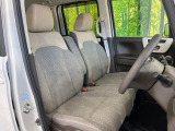 運転席シート廻りは使用感も少なく、良好な状態となっています。丁寧に使われていたことがよくわかりますね。