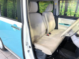 運転席シート廻りは使用感も少なく、良好な状態となっています。丁寧に使われていたことがよくわかりますね。