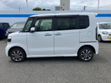 N-BOXカスタム  4WDヒョウジュン