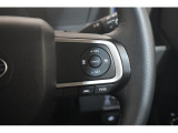 パワーモードへの切替えスイッチです!全車速追従機能付クルーズコントロールのスイッチもこちらにございます。