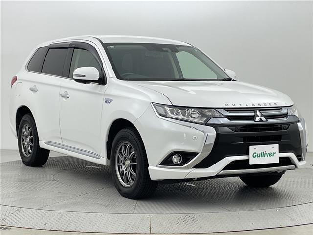 アウトランダーPHEV2.0 G セイフティパッケージ 4WD4WD 修復歴無し