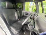 運転席シート廻りは使用感も少なく、良好な状態となっています。丁寧に使われていたことがよくわかりますね。