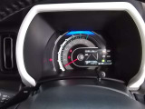 視認性の良いスピードメーターで、集中して運転する事ができます。