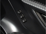 運転席のシートポジションメモリー機能は、登録済みの運転者と交代しても、シートポジションの変更の手間がかかりません。