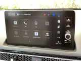 Android AutoとApple CarPlayに対応!お気に入りの、AndroidやiPhoneのアプリを車内ディスプレイに表示し、ハンズフリーでオーディオやナビなどをご利用いただけます。