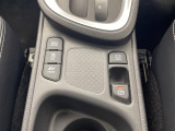 【電動パーキングブレーキ】パーキングブレーキを指先だけで操作可能です!力の弱い人にも安心してブレーキをかけていただけます!