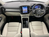 XC40 ウルトラ B4 AWD 4WD 