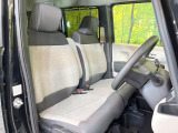 運転席シート廻りは使用感も少なく、良好な状態となっています。丁寧に使われていたことがよくわかりますね。