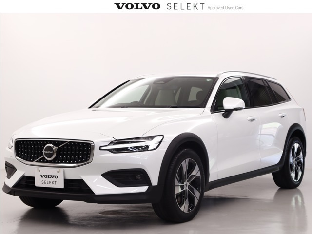 V60クロスカントリープラス B5 AWD 4WD