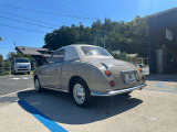 外装はもちろん、内装はシートのクリーニング、除菌、消臭など当店の専属スタッフがおこなっています。