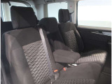 ゆとりある広々とした車内空間は、ドライブを始め買い物やレジャーなど、幅広く活躍します。一人でもみんなとでもお出かけを楽しみましょう!
