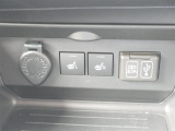 USB差込口 シガーソケット シートヒーター(運転席助手席両方にあります)