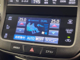 【オートエアコン】一度お好みの温度に設定すれば、車内の温度を検知し風量や温度を自動で調整。暑い…寒い…と何度もスイッチ操作をする必要はありません。快適な車内空間には必須の機能ですね♪