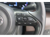 【レーダークルーズコントロール】アクセルペダルを踏まなくても、車間制御モードでは、先行車の車速変化に合わせた追従走行を行い、自動的に加速・減速・停止をします。