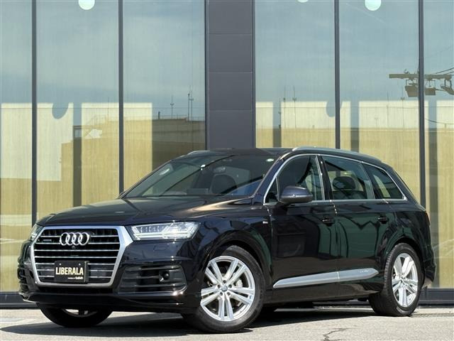 Q7 55 TFSI クワトロ 4WD アダプティブエアサスペンション 4WD 本革シート