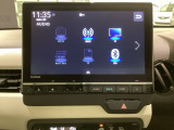 ナビゲーションはフルセグTV、インターナビ対応のGathers純正メモリーナビを搭載しています。Bluetoothオーディオ機能がありますので、スマートフォンなどの音楽も再生できます。