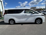 気になる車はすぐにお問い合わせください!画面右側の0066から始まる無料ダイヤルからお問い合わせ下さい!専門スタッフがお車のご質問にお答えいたします!