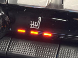 ●フロントシートヒーティング:運転席・助手席共に三段階で調節が可能なシートヒーターを装備しております。季節を問わず快適にご使用いただけます。