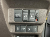 気になる車はすぐにお問い合わせください!画面右側の0066から始まる無料ダイヤルからお問い合わせ下さい!専門スタッフがお車のご質問にお答えいたします!