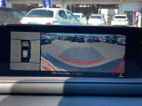 【360°ビューモニター】クルマを上から見下ろした視点で駐車をしっかりとサポートします!!