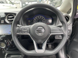 気になる車はすぐにお問い合わせください!画面右側の0066から始まる無料ダイヤルからお問い合わせ下さい!専門スタッフがお車のご質問にお答えいたします!