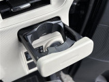 気になる車はすぐにお問い合わせください!画面右側の0066から始まる無料ダイヤルからお問い合わせ下さい!専門スタッフがお車のご質問にお答えいたします!