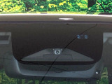【ホンダセンシング】走行中に前方の車両等を認識し、衝突しそうな時は警報とブレーキで衝突回避と被害軽減をアシスト。より安全にドライブをお楽しみいただけます。