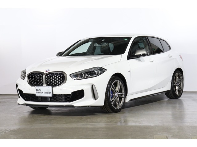 1シリーズM135i xドライブ 4WD