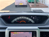 【スピードメーター】メーターがシンプルで見やすく運転しやすいですね!