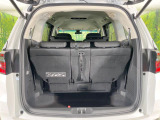 普段のお買い物や通勤、送迎等に十分な荷室スペースを確保しております。セカンドシートを倒すと、大きな荷物の積載も可能です♪