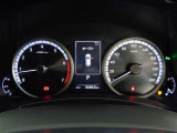 展示車は全てトヨタの車を知り尽くしたエキスパートが基本性能に関わる機能や状態を徹底的にチェックしています。消耗部品の事前交換など法定12ヶ月点検相当の点検・整備を必ず実施しています。