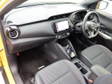 高品質カークリーニング ピカピCar 外装・内装、岐阜トヨペットの専門スタッフがシートもカーペットも綺麗に洗浄済み!プロの仕上げを是非ご確認下さいませ。