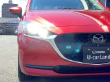 アダプティブLEDヘッドライト カメラや車速センサーと連動して、ハイ、ロー、ワイドローのLEDライトを常に最適な配光に自動制御する優れものです!