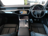 Audi Approved大阪南は正規ディーラーであることはもちろんのこと、保険代理店でもあります。セールススタッフは保険の有資格者ですので保険のご相談もお任せください。