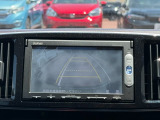 駐車時に便利なバックカメラを装備しています。