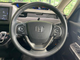 【純正革巻きステアリング】上質な革を使用することで、手にしっかり馴染みとても運転しやすいハンドルです♪