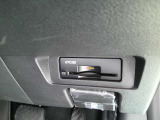 ここに ETC2.0付いております。高速道路の料金所もスイスイ♪ ETCカードの申し込みは日産カードがおすすめ!!!「安心」「おトク」「便利」で皆さまのカーライフをサポートする特典満載のカードです。