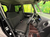 運転席シート廻りは使用感も少なく、良好な状態となっています。丁寧に使われていたことがよくわかりますね。