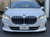 時を経ても深い魅力を放ち続けるBMW。より快適にお乗り頂くためにサポートプログラムをご用意しております。※認定中古車保証は登録日より最長4年間まで延長が可能です。