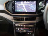 VW純正インフォティメントシステム「DiscoverPro」大変使いやすいタッチパネル型ナビゲーションでETC2.0とバックカメラが付いています。