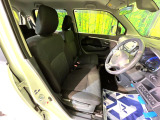 運転席シート廻りは使用感も少なく、良好な状態となっています。丁寧に使われていたことがよくわかりますね。