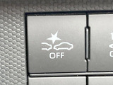 【スマートアシスト】走行中に前方の車両等を認識し、衝突しそうな時は警報とブレーキで衝突回避と被害軽減をアシスト。より安全にドライブをお楽しみいただけます。